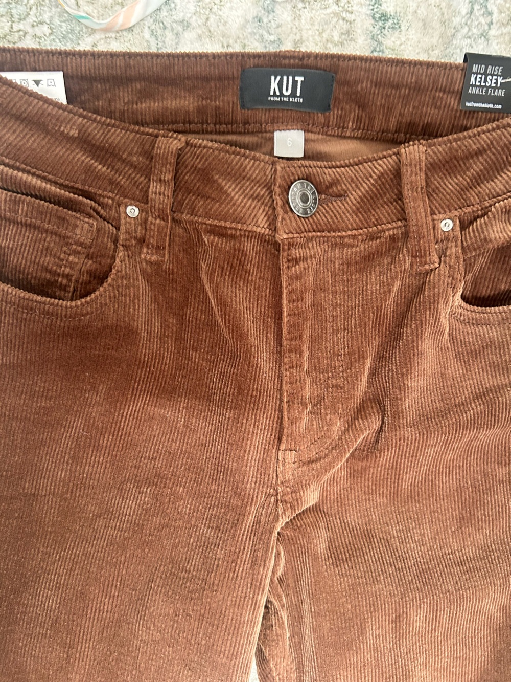 KUT from the Kloth Kelsey Ankle Flare Corduroy Pants Brown Size 6 NWT - Picture 5 of 6